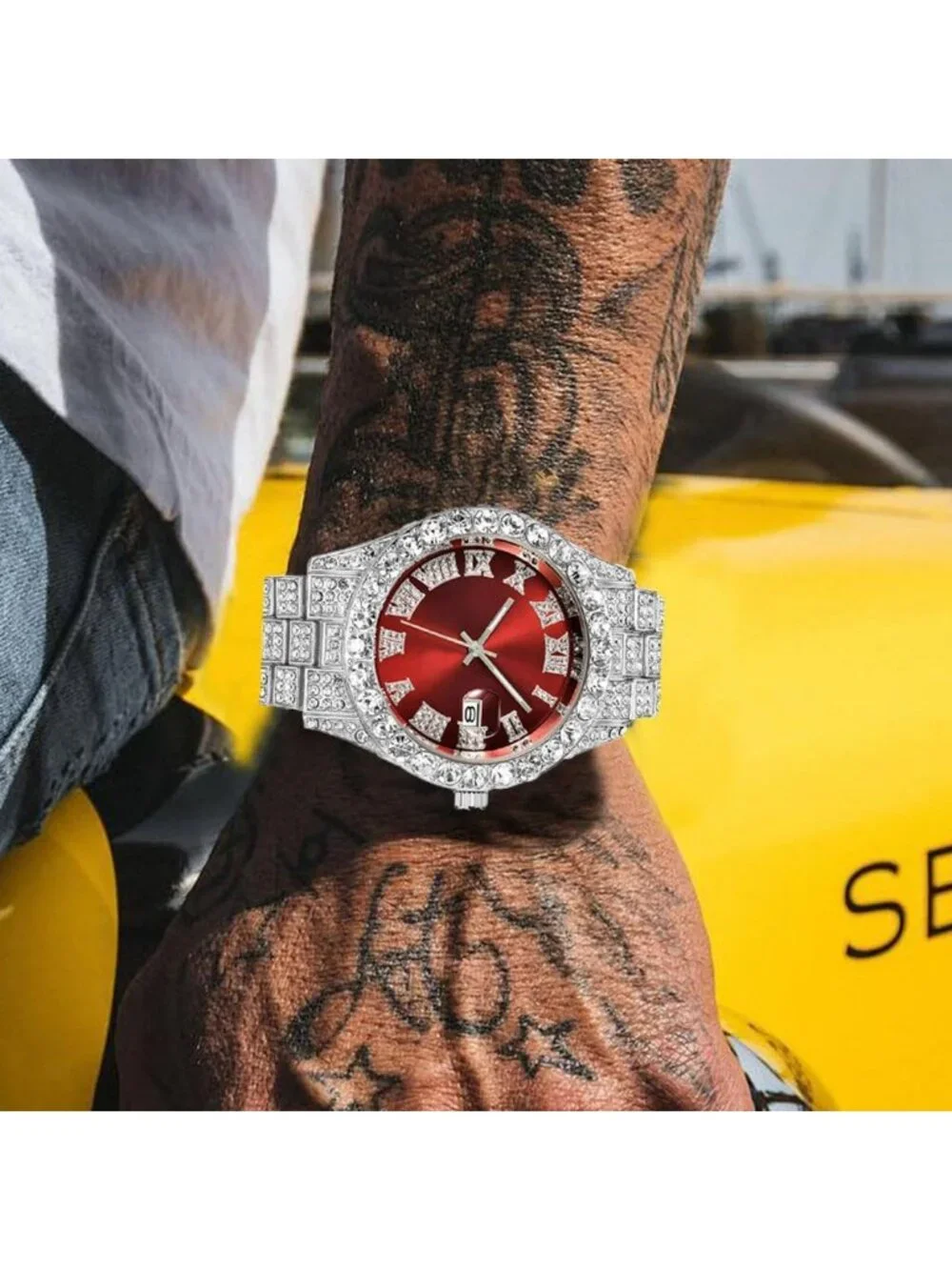 Stylish Men's Diamond Crystal Bracelet Watch - Quartz Analog Fashion Timepiece